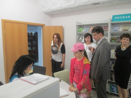 Визит министра культуры в детскую библиотеку № 25